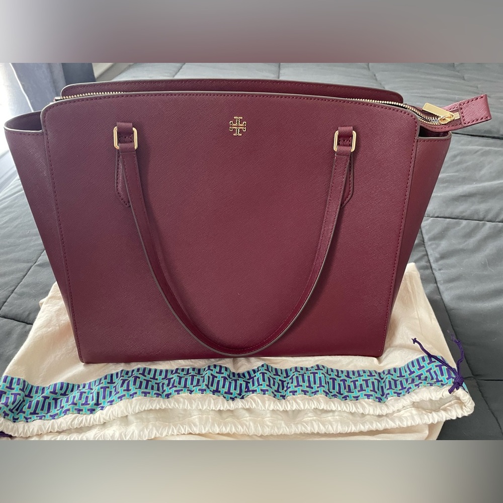 Tory Burch Emerson Burgundy/Vino Tote Bag